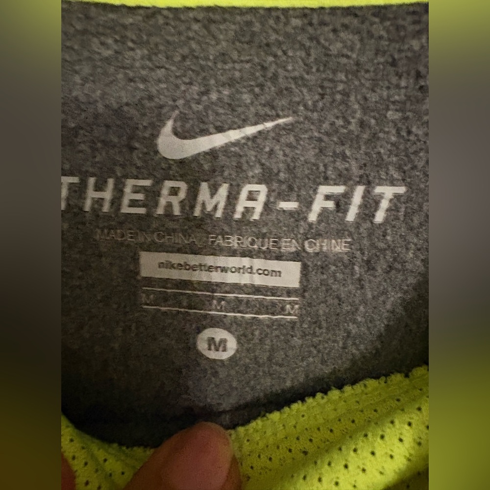 2 (TWO) Women’s NIKE Therma-Fit Pullover Running Walking Pro Warm Dri Fit Hoodie - Picture 3 of 7